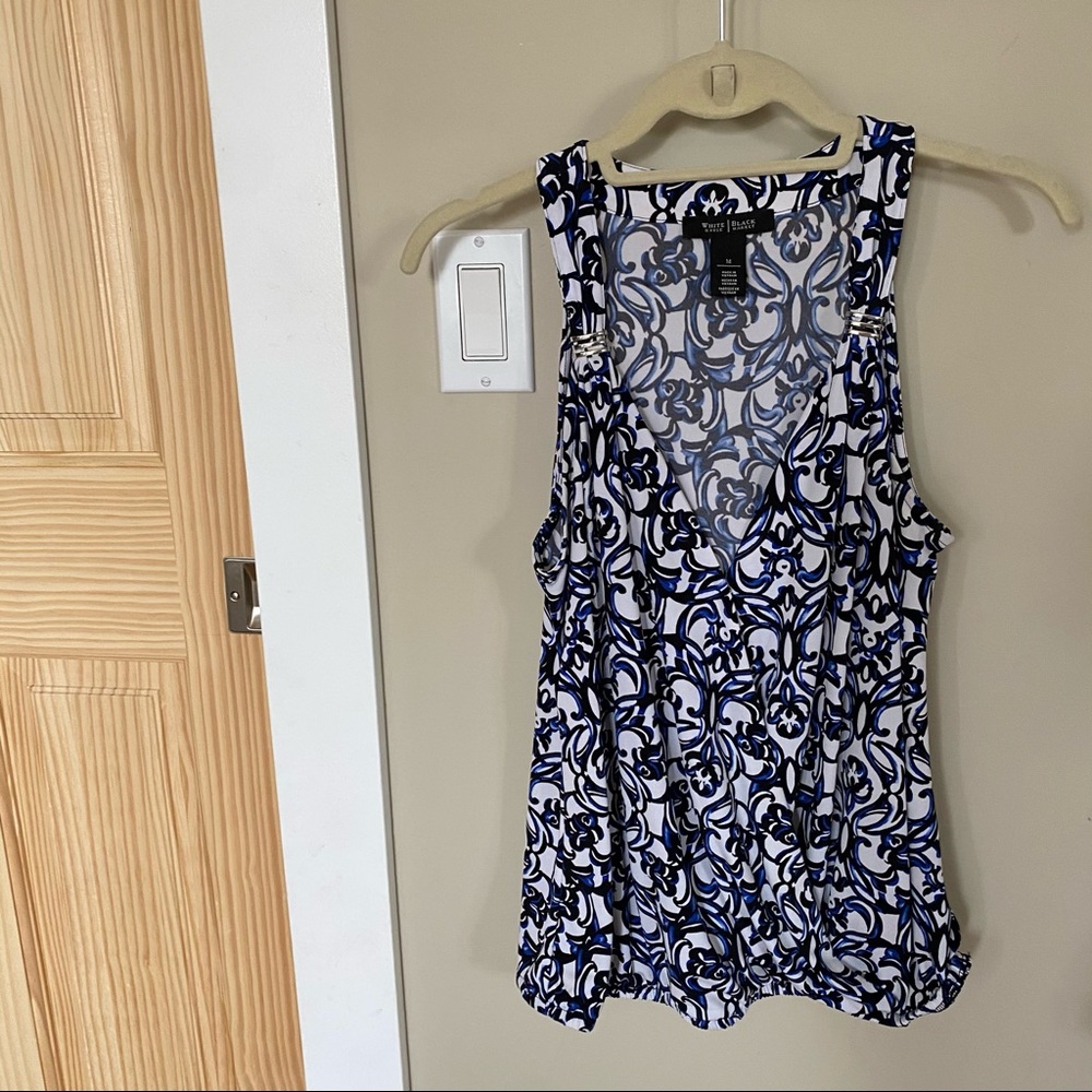 WHBM V-Neck Tank Top Medium Patterned